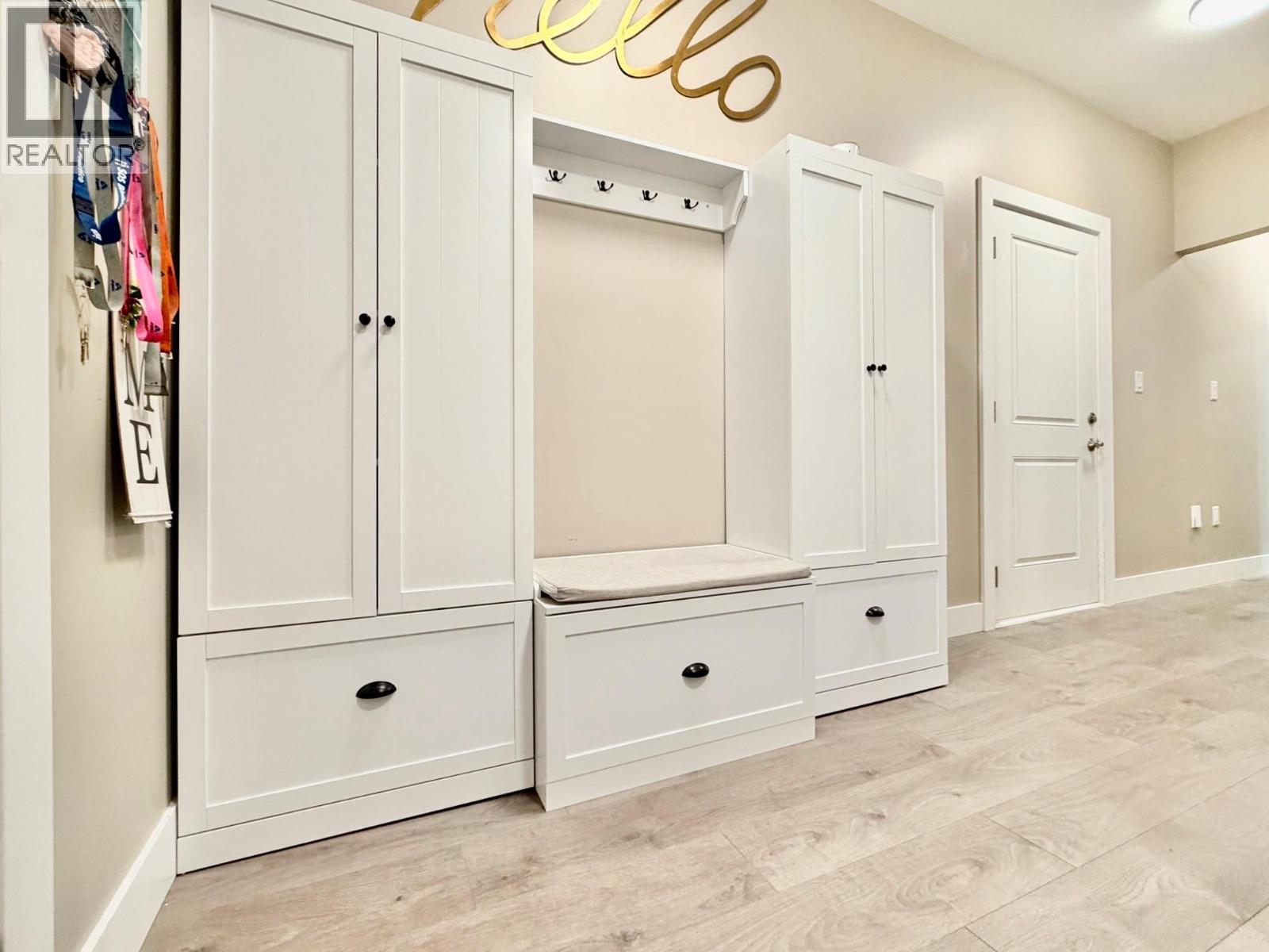 Picture for Unit #105, 240 FORESTBROOK  Drive