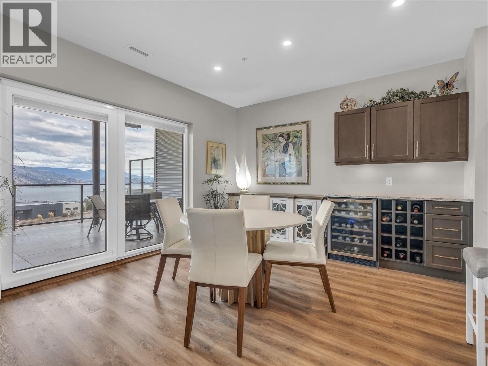 Picture for Unit #322, 300 VISTA  Park