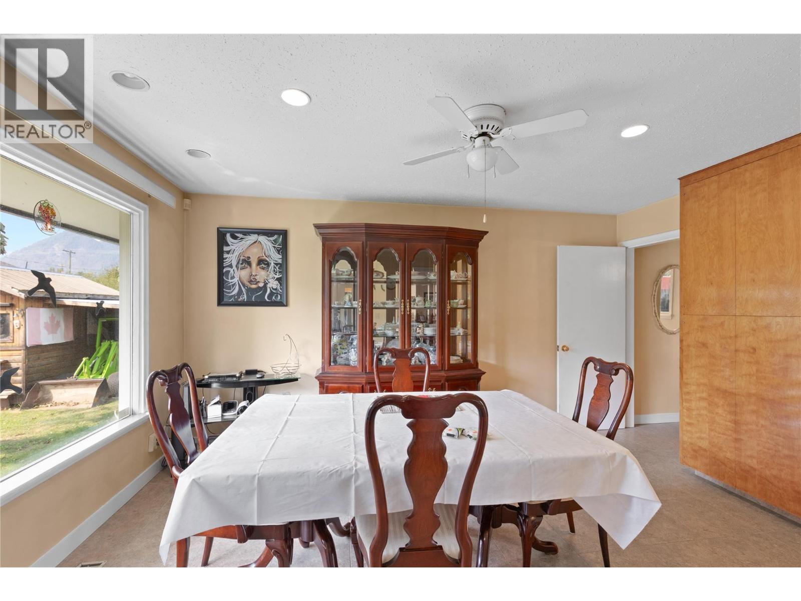 Picture for 1230 Shuswap  Avenue