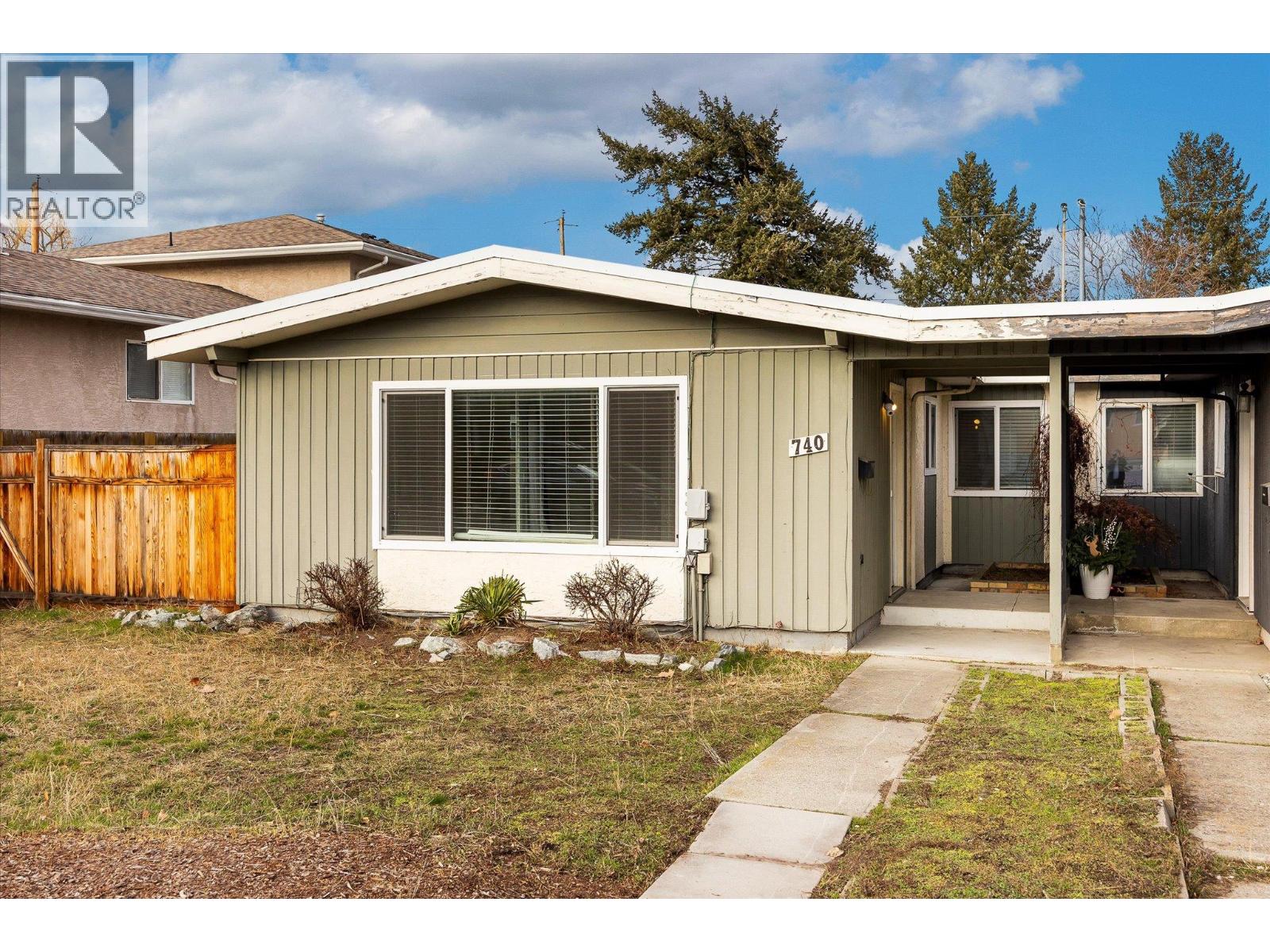 Picture for 740 & 746 Raymer  Avenue