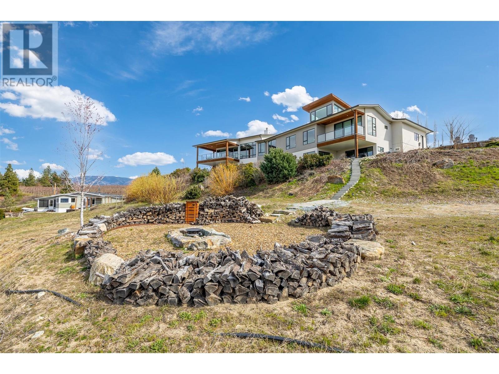 Picture for 3977/3979 Hart  Road