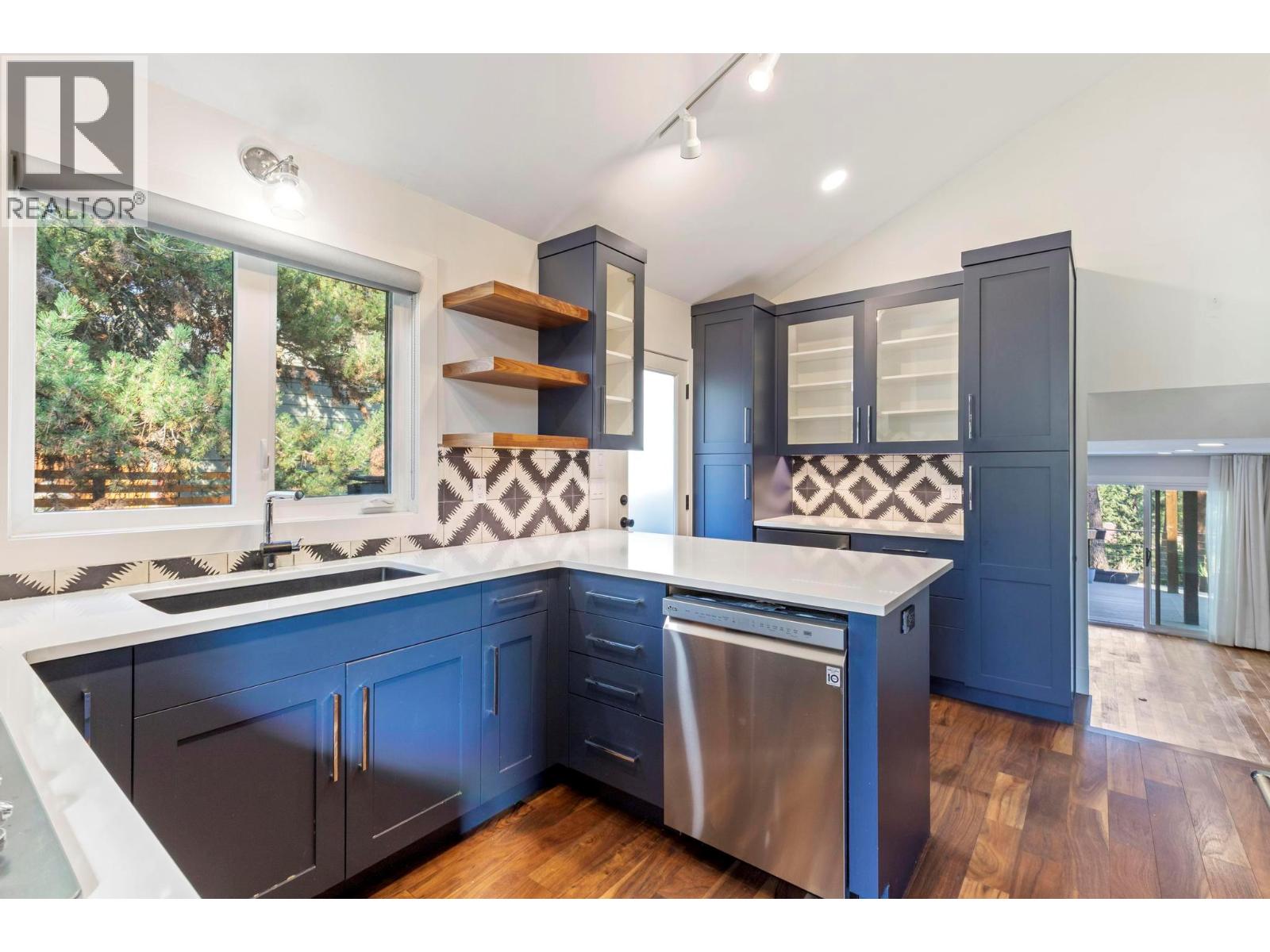 Picture for 612 Thorneloe  Road