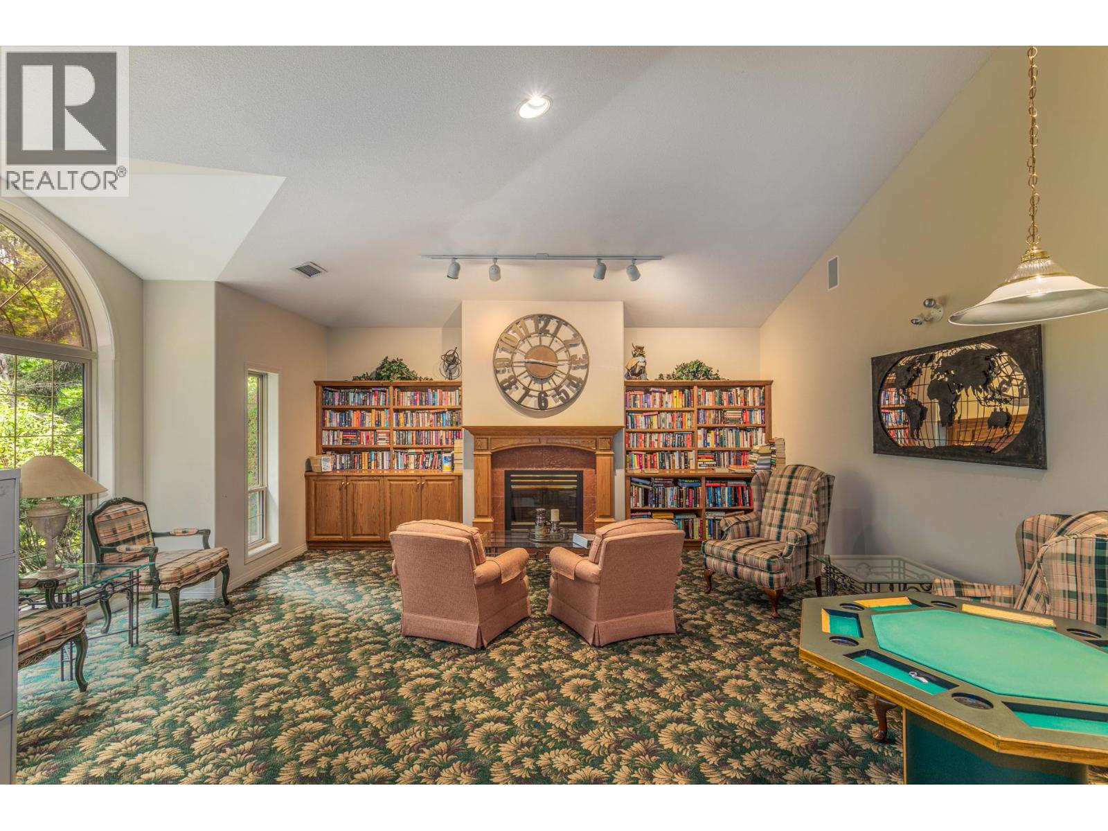 Picture for Unit #162, 550 Yates  Road https://www.cirrealty.ca/reb/bc/8/10362858_32.jpg