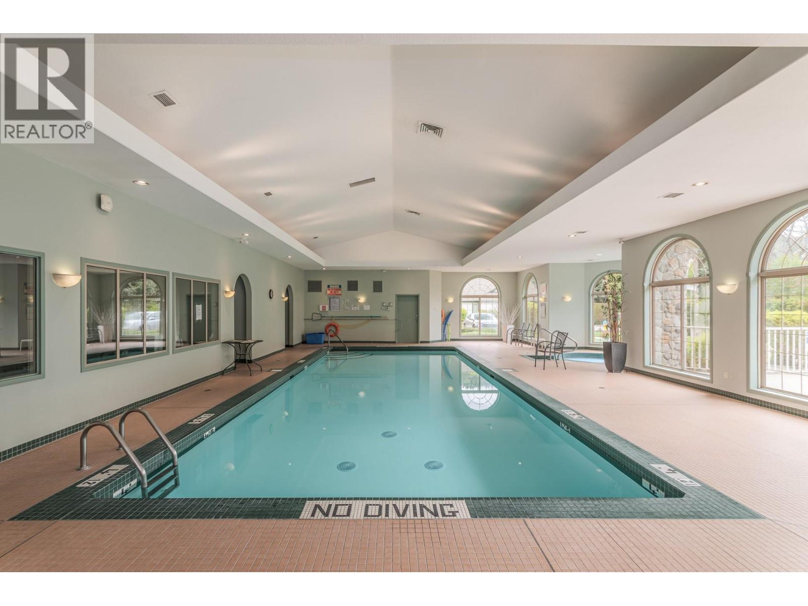 Picture for Unit #162, 550 Yates  Road https://www.cirrealty.ca/reb/bc/8/10362858_35.jpg