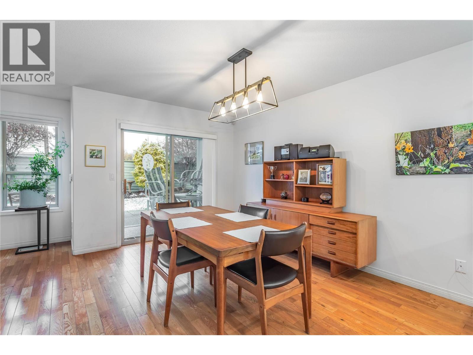 Picture for Unit #162, 550 Yates  Road https://www.cirrealty.ca/reb/bc/8/10362858_8.jpg