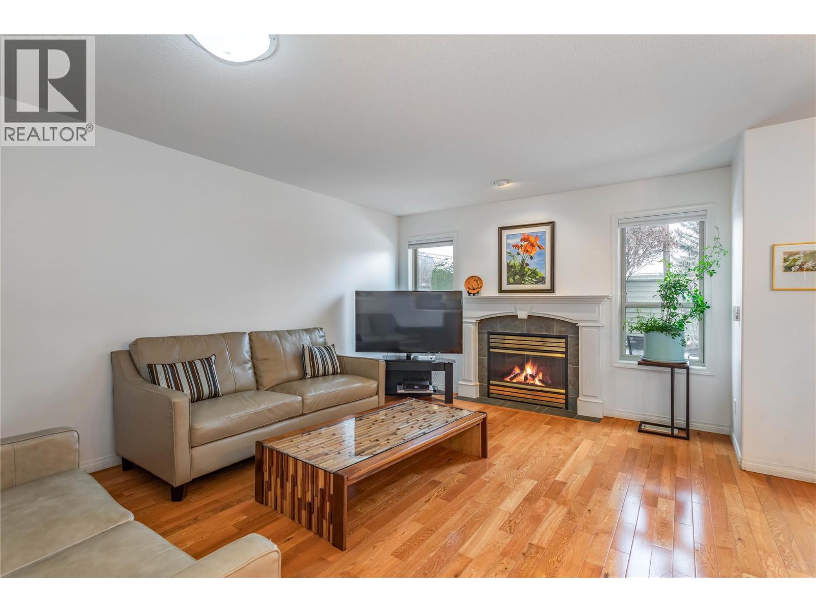 Picture for Unit #162, 550 Yates  Road https://www.cirrealty.ca/reb/bc/8/10362858_9.jpg