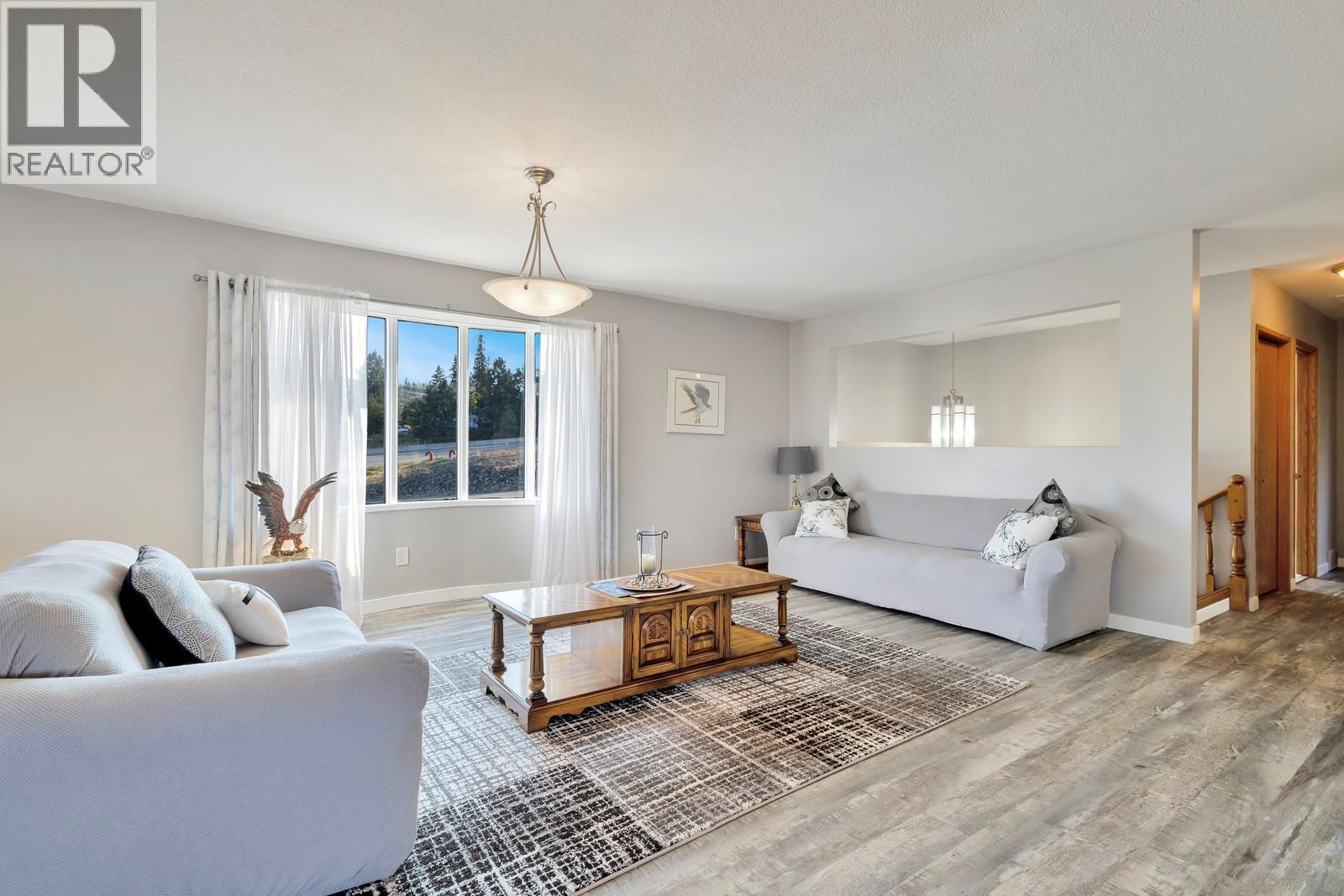 Picture for 3795 Salloum  Road https://www.cirrealty.ca/reb/bc/8/10363118_14.jpg