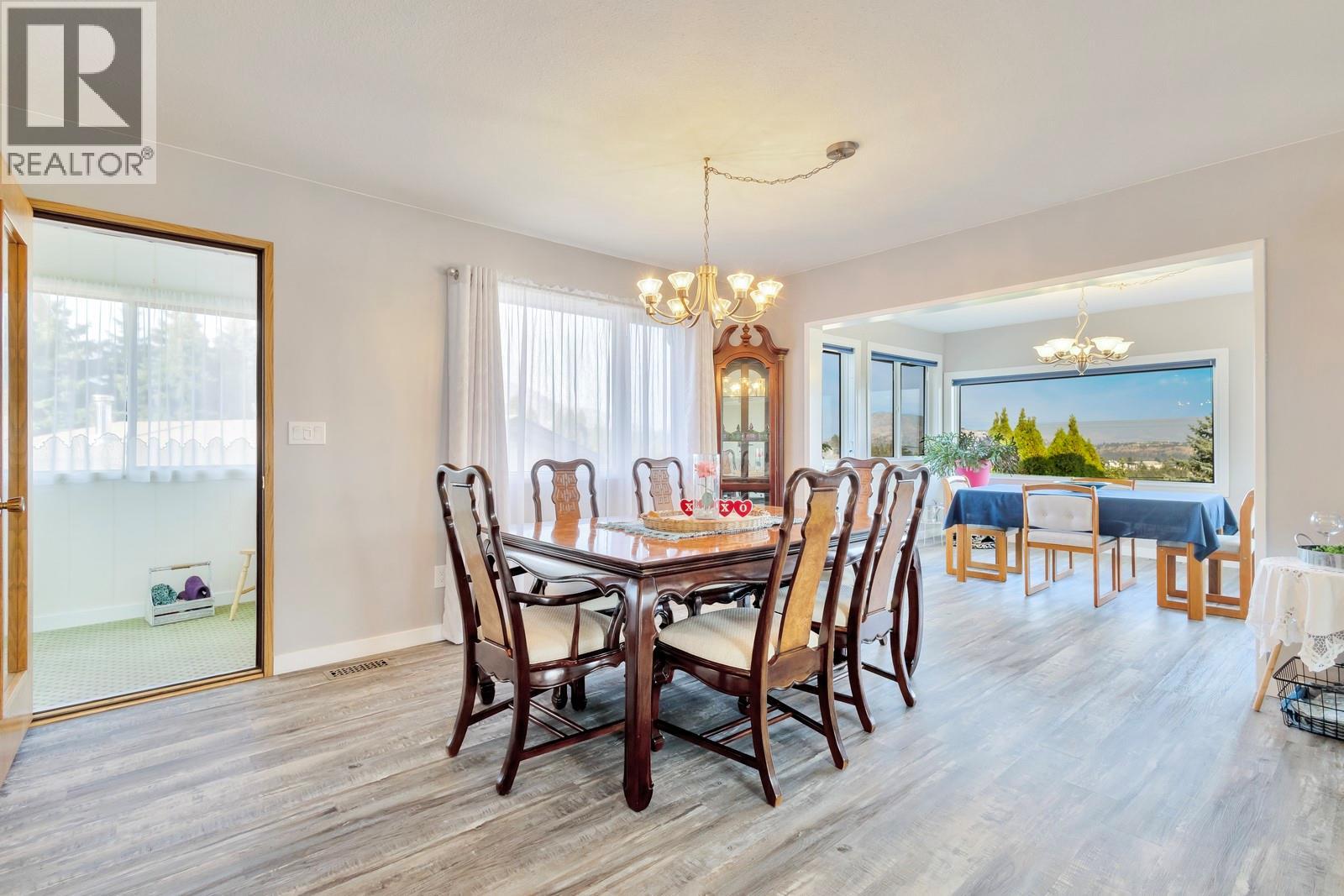Picture for 3795 Salloum  Road https://www.cirrealty.ca/reb/bc/8/10363118_20.jpg