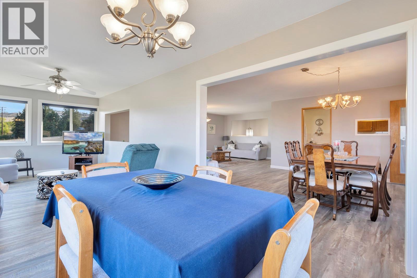 Picture for 3795 Salloum  Road https://www.cirrealty.ca/reb/bc/8/10363118_26.jpg
