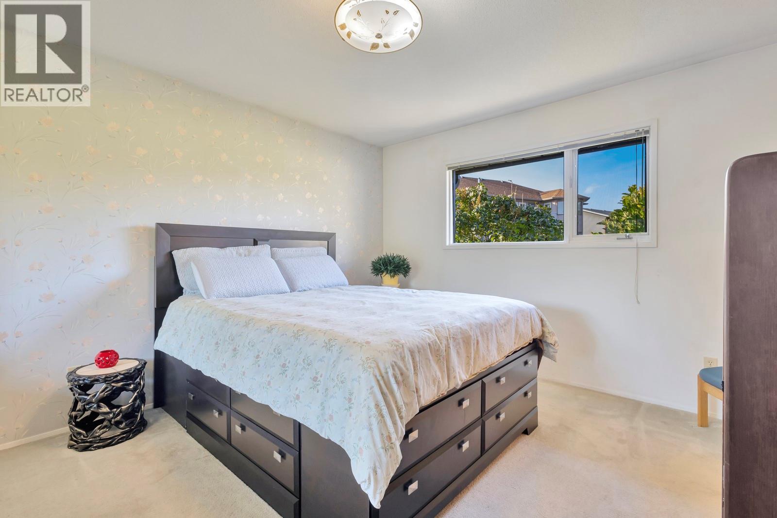 Picture for 3795 Salloum  Road https://www.cirrealty.ca/reb/bc/8/10363118_32.jpg