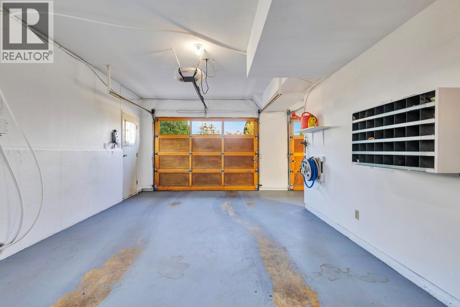 Picture for 3795 Salloum  Road https://www.cirrealty.ca/reb/bc/8/10363118_42.jpg