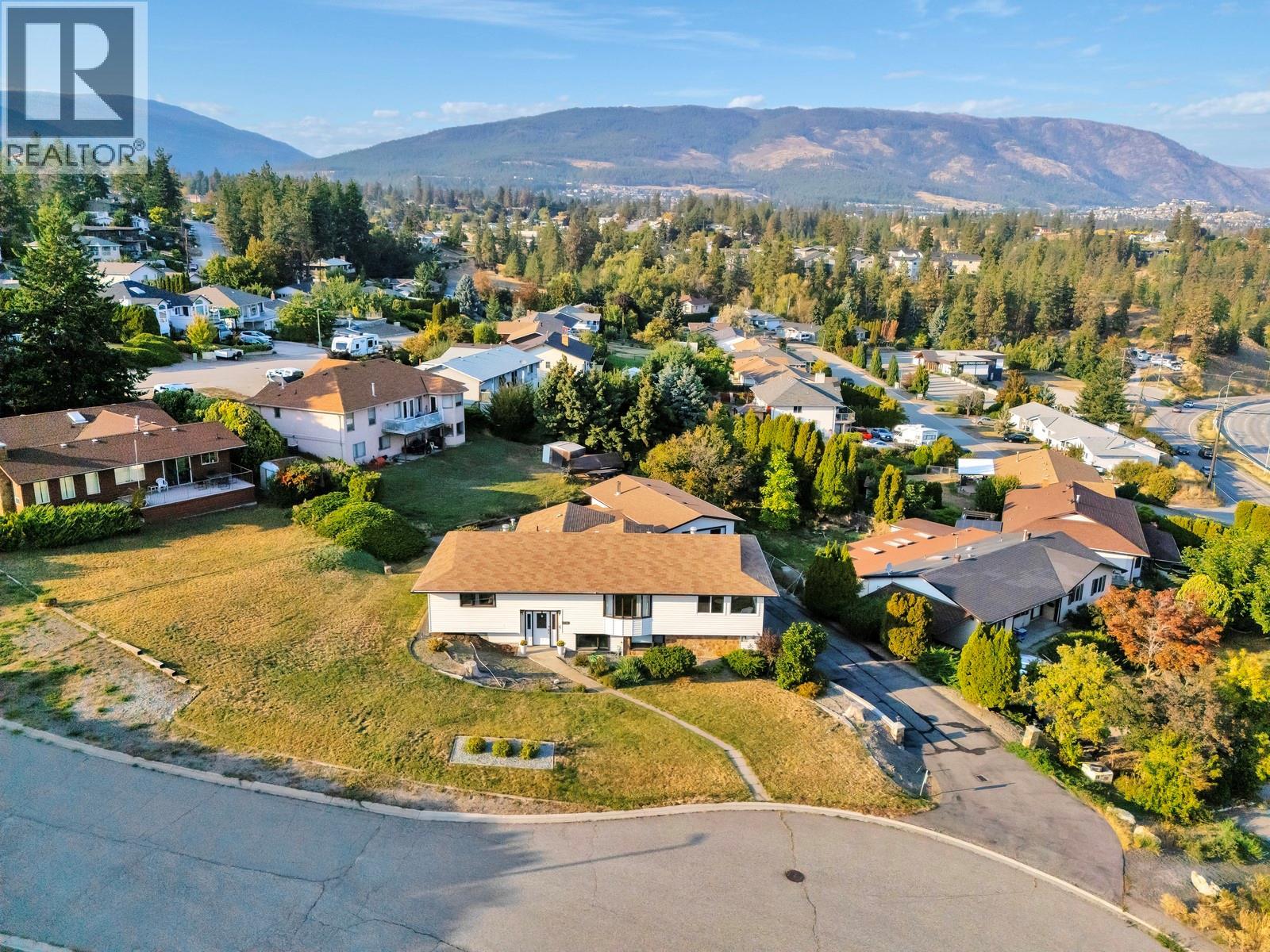 Picture for 3795 Salloum  Road https://www.cirrealty.ca/reb/bc/8/10363118_55.jpg