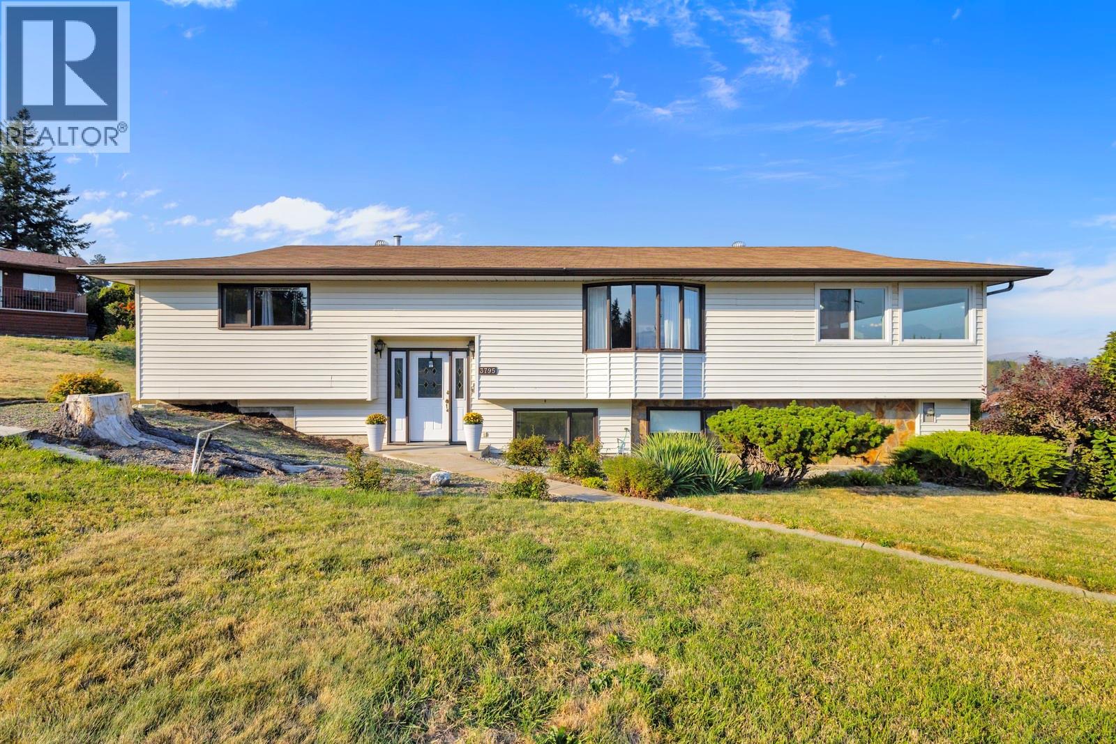 Picture for 3795 Salloum  Road https://www.cirrealty.ca/reb/bc/8/10363118_6.jpg