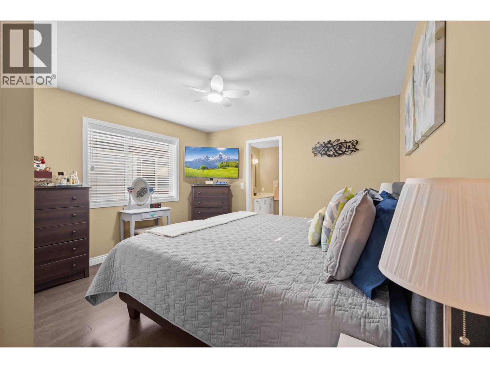 Picture for Unit #363, 550 Yates  Road https://www.cirrealty.ca/reb/bc/8/10363228_16.jpg