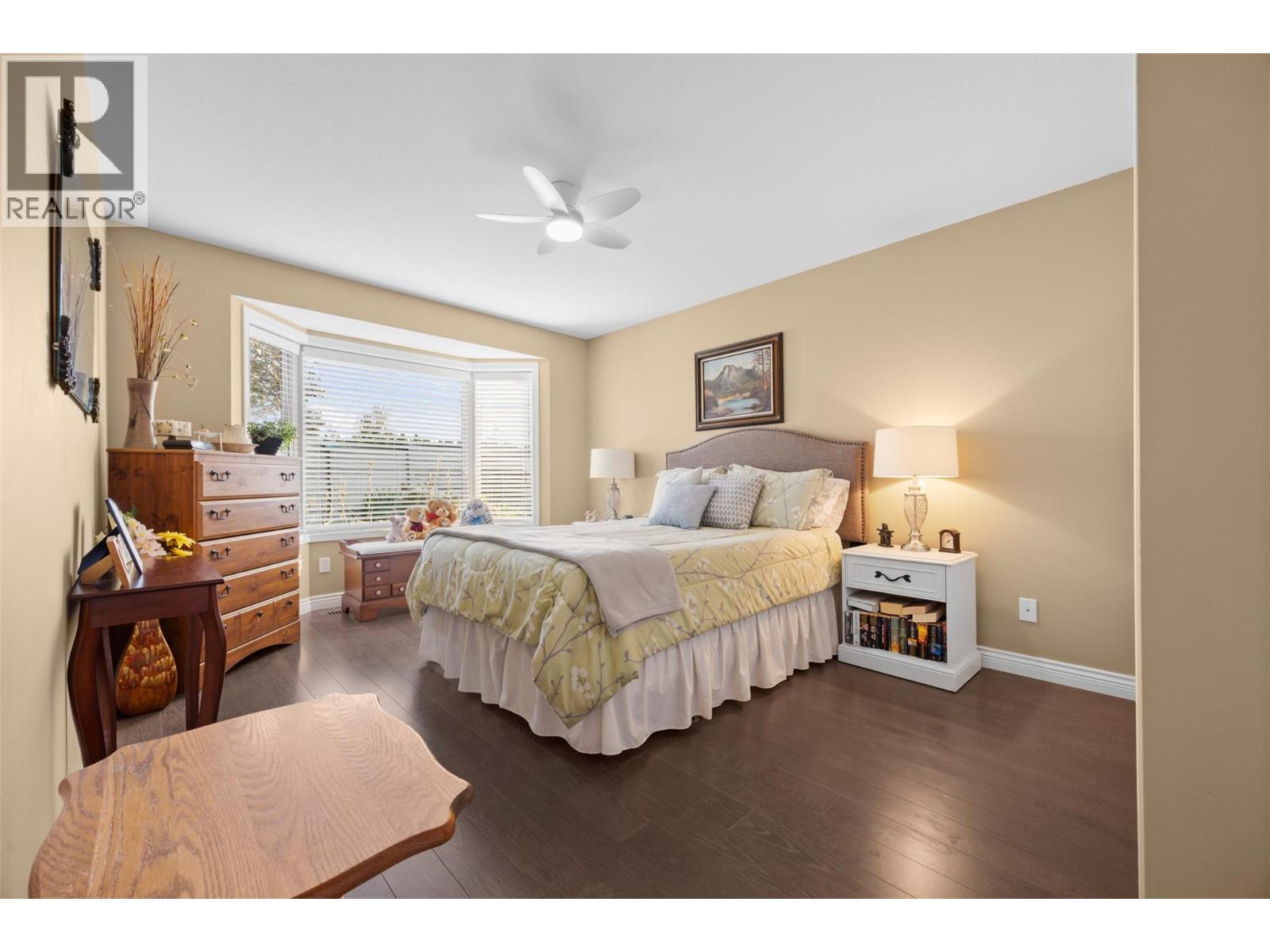 Picture for Unit #363, 550 Yates  Road https://www.cirrealty.ca/reb/bc/8/10363228_18.jpg