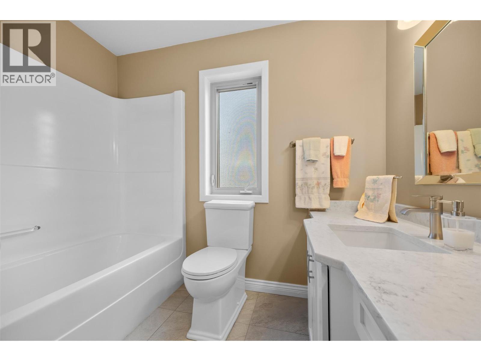 Picture for Unit #363, 550 Yates  Road https://www.cirrealty.ca/reb/bc/8/10363228_22.jpg