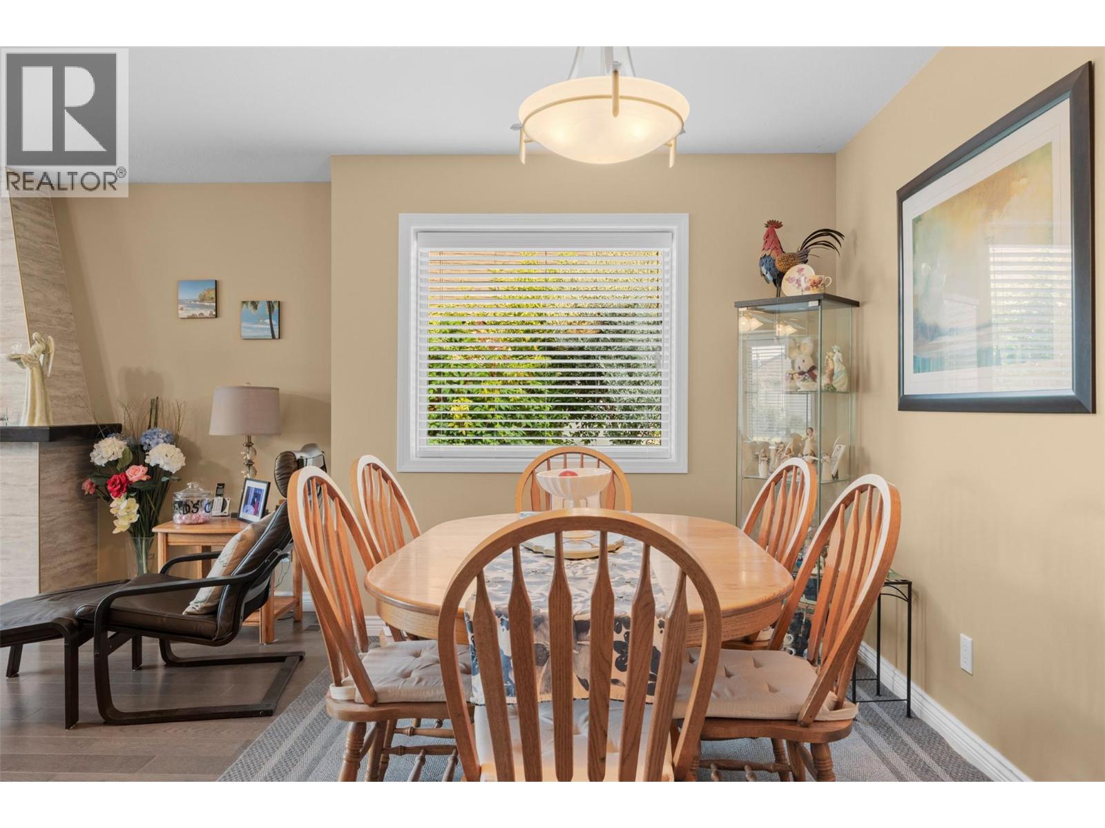 Picture for Unit #363, 550 Yates  Road https://www.cirrealty.ca/reb/bc/8/10363228_8.jpg