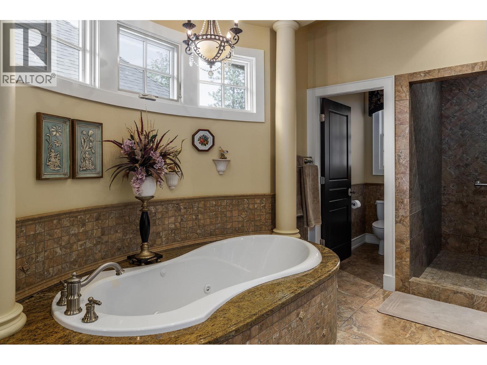 Picture for 983 Westpoint  Drive https://www.cirrealty.ca/reb/bc/8/10363358_13.jpg