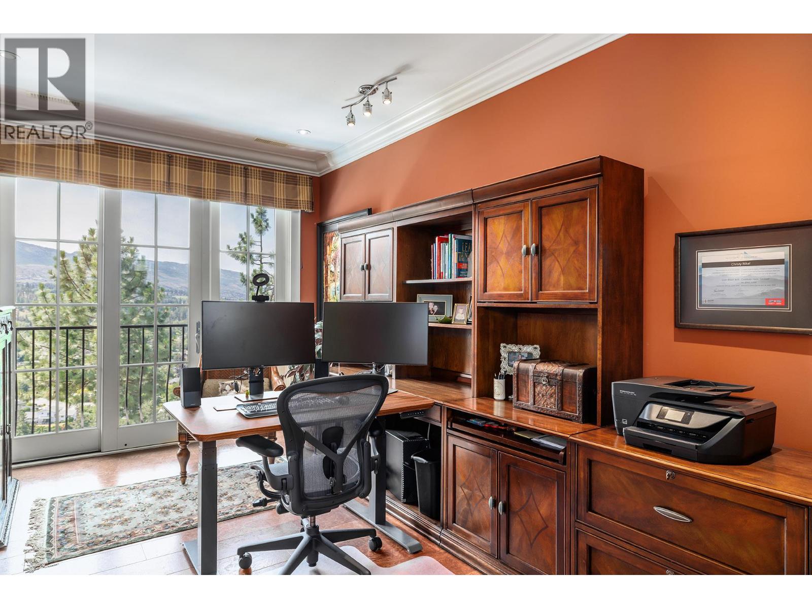 Picture for 983 Westpoint  Drive https://www.cirrealty.ca/reb/bc/8/10363358_15.jpg