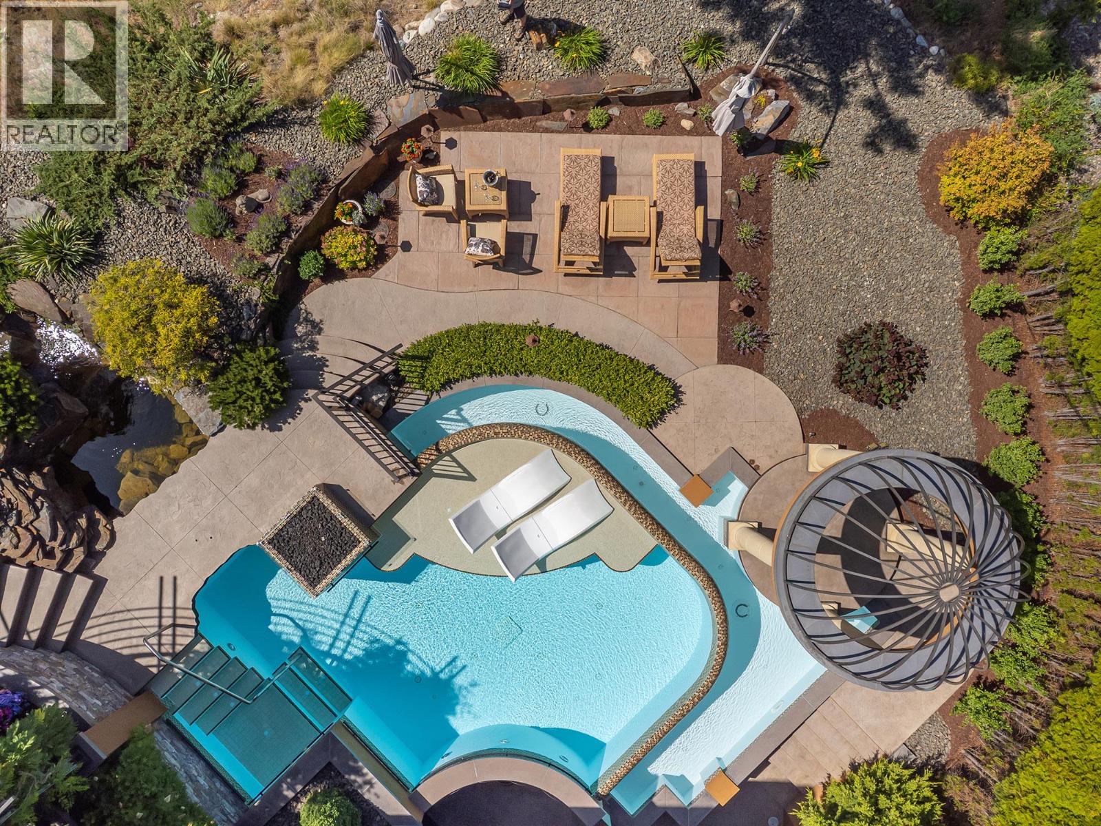 Picture for 983 Westpoint  Drive https://www.cirrealty.ca/reb/bc/8/10363358_40.jpg