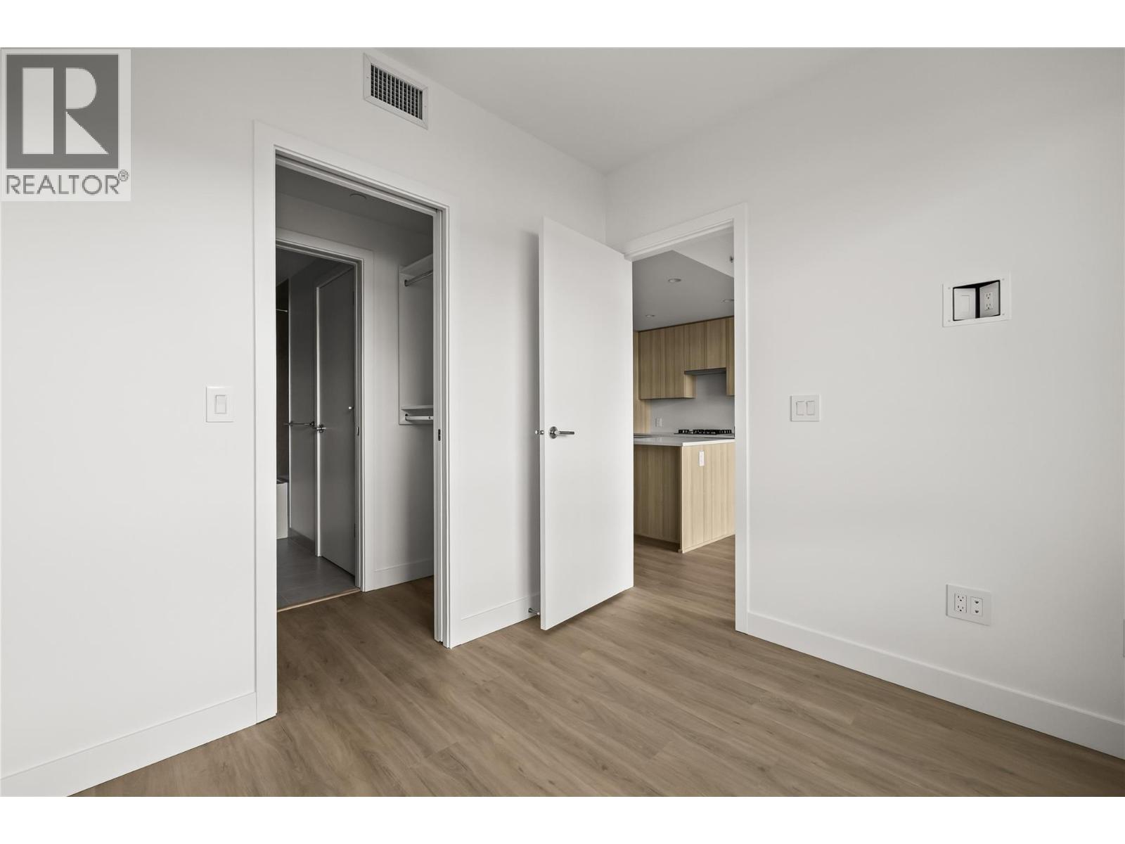 Picture for Unit #2705, 1626 Water  Street https://www.cirrealty.ca/reb/bc/8/10363398_20.jpg