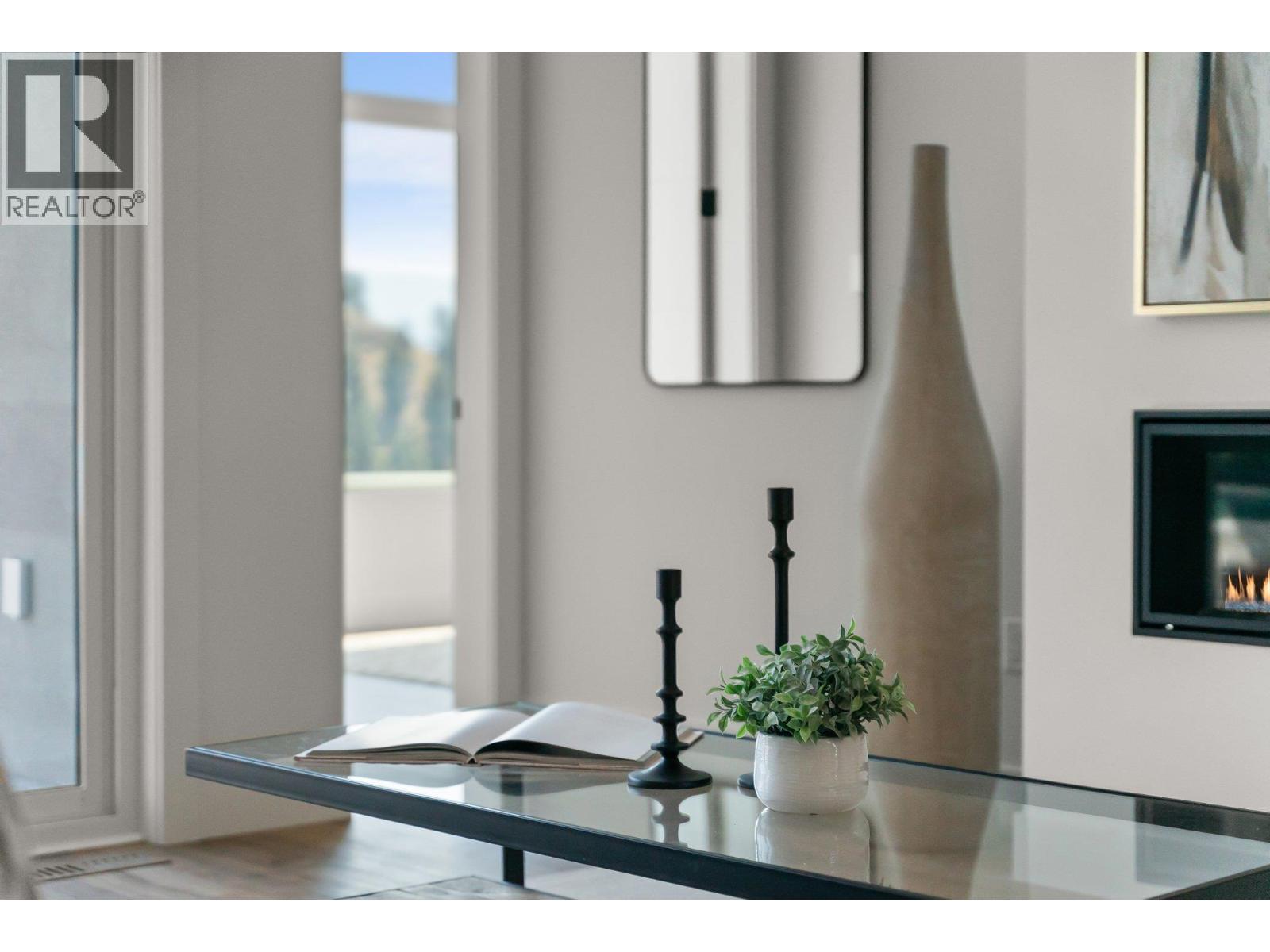 Picture for 901 Melrose  Street https://www.cirrealty.ca/reb/bc/8/10363508_18.jpg
