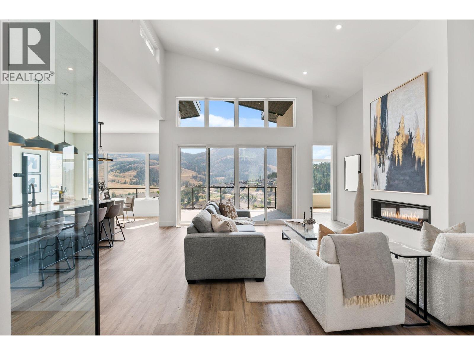 Picture for 901 Melrose  Street https://www.cirrealty.ca/reb/bc/8/10363508_19.jpg
