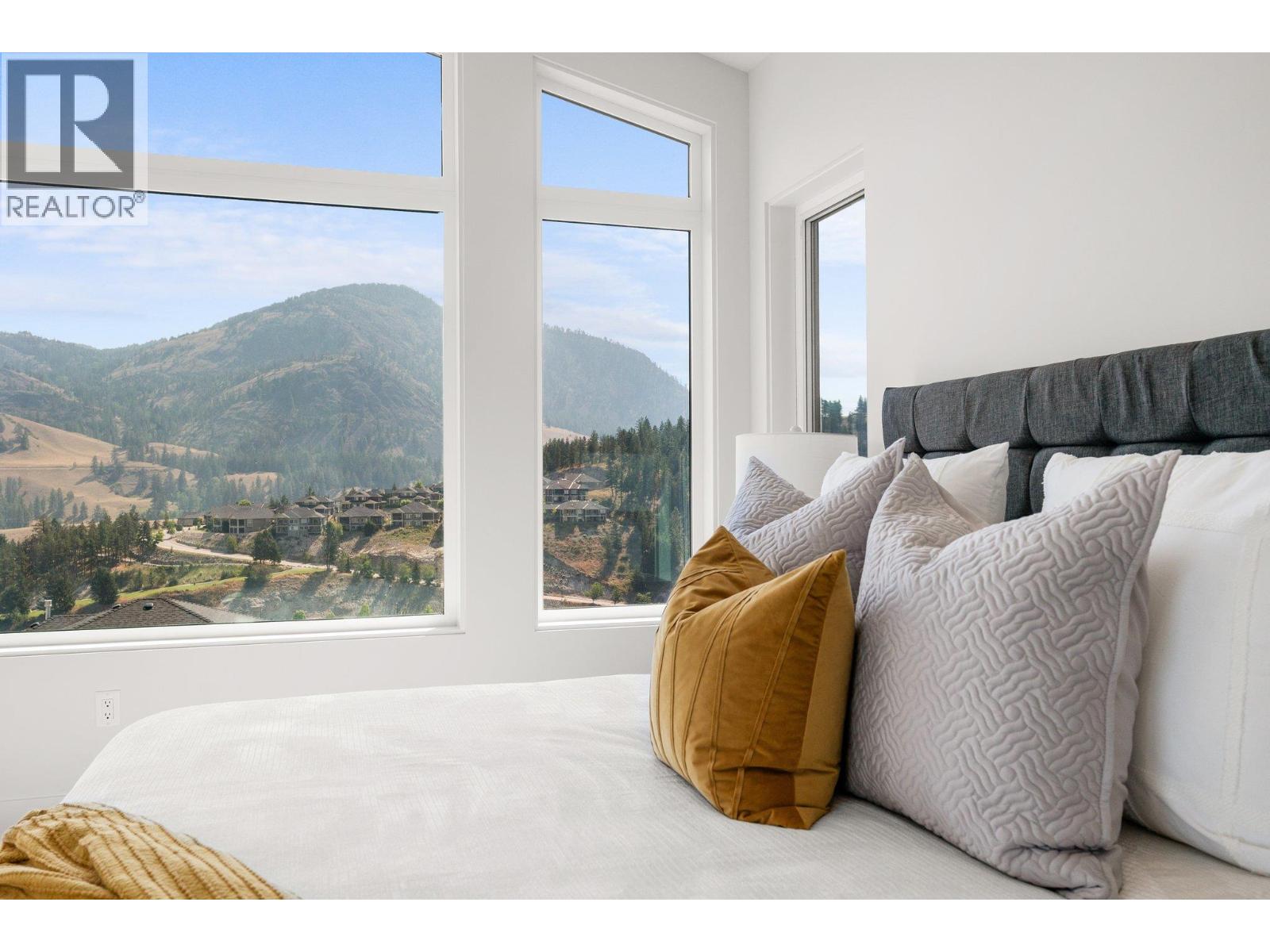 Picture for 901 Melrose  Street https://www.cirrealty.ca/reb/bc/8/10363508_31.jpg