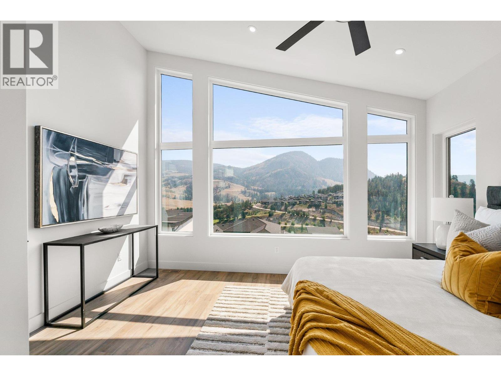 Picture for 901 Melrose  Street https://www.cirrealty.ca/reb/bc/8/10363508_33.jpg