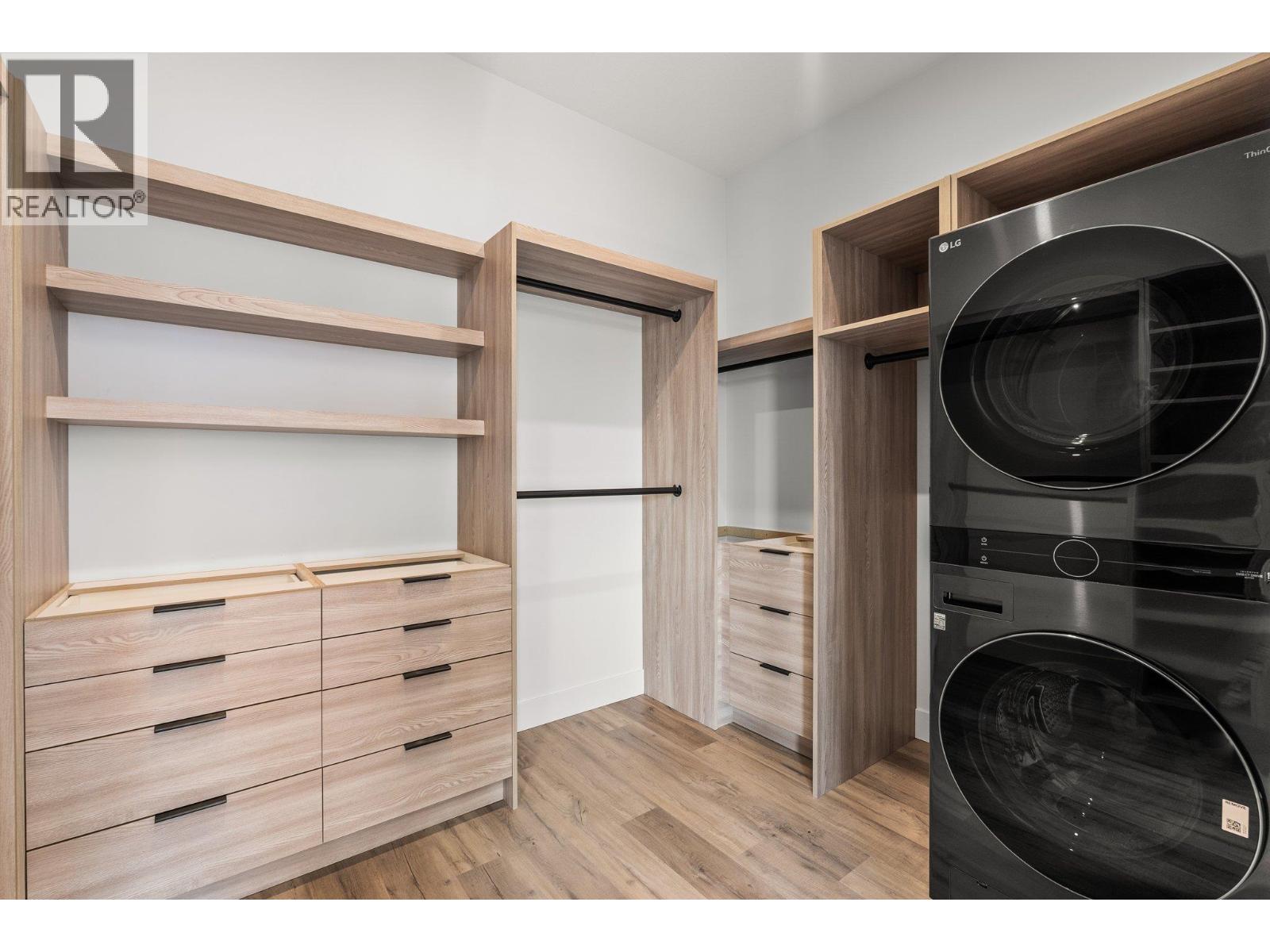 Picture for 901 Melrose  Street https://www.cirrealty.ca/reb/bc/8/10363508_46.jpg