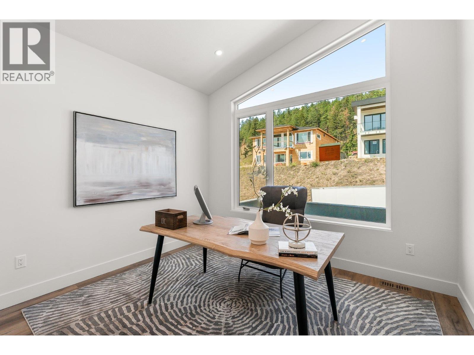 Picture for 901 Melrose  Street https://www.cirrealty.ca/reb/bc/8/10363508_49.jpg