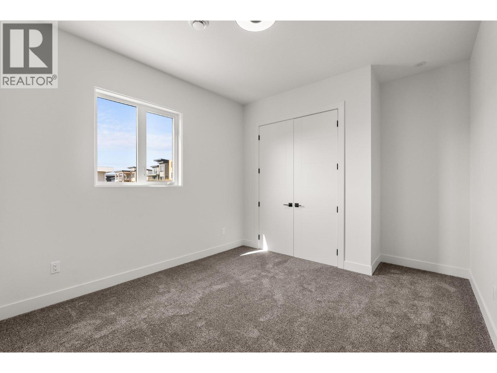 Picture for 901 Melrose  Street https://www.cirrealty.ca/reb/bc/8/10363508_69.jpg