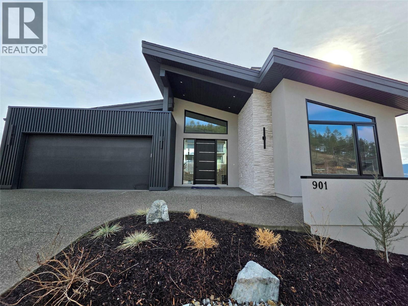 Picture for 901 Melrose  Street https://www.cirrealty.ca/reb/bc/8/10363508_92.jpg