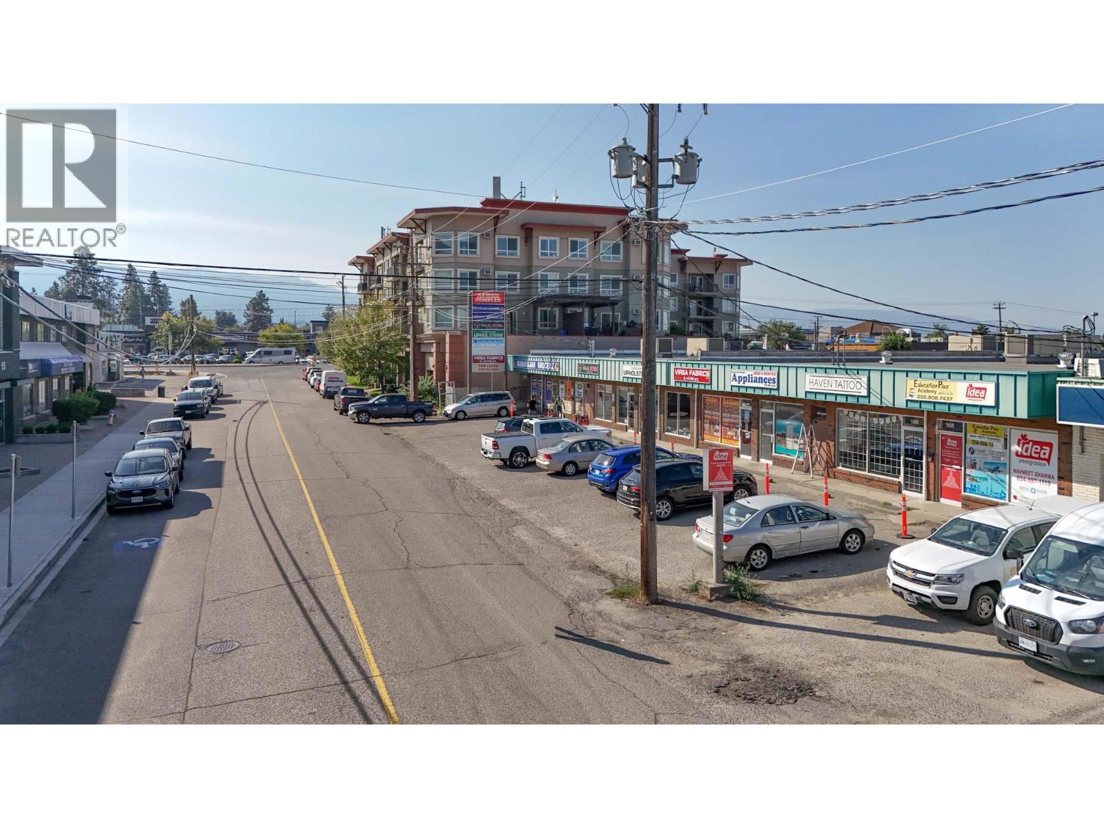 Picture for 168 Asher  Road https://www.cirrealty.ca/reb/bc/8/10363628_14.jpg