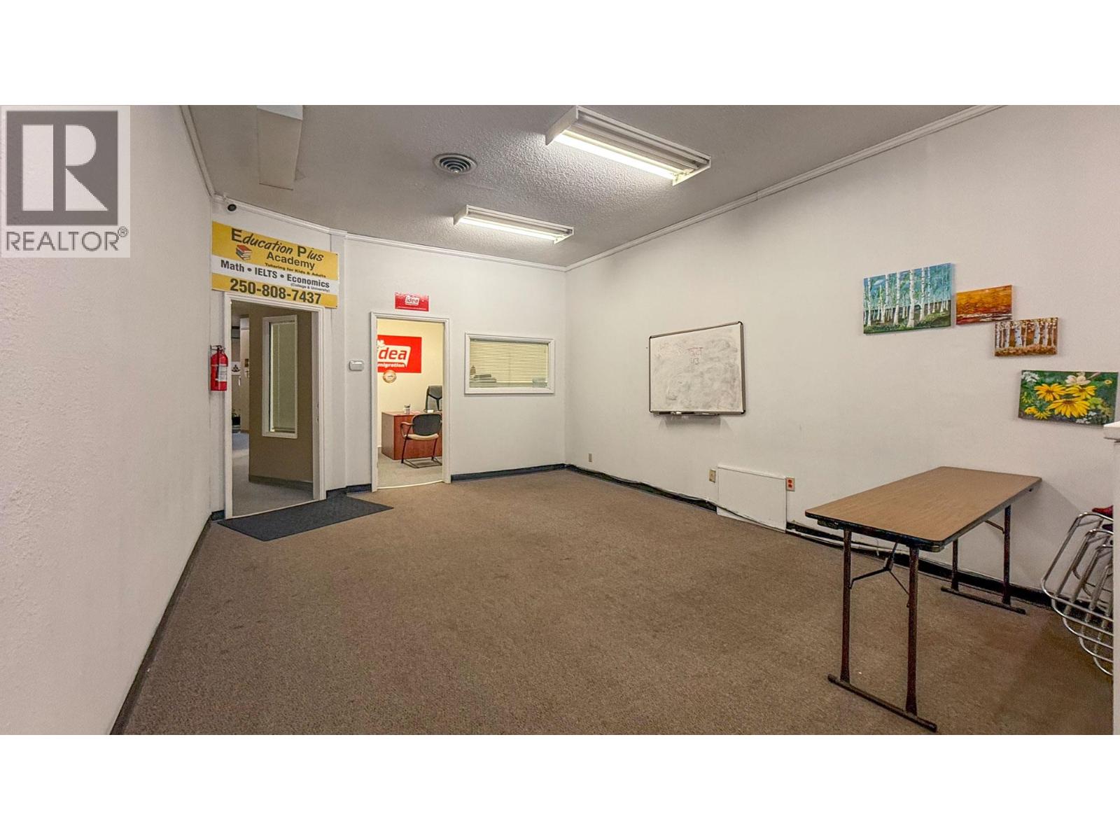 Picture for 168 Asher  Road https://www.cirrealty.ca/reb/bc/8/10363628_7.jpg