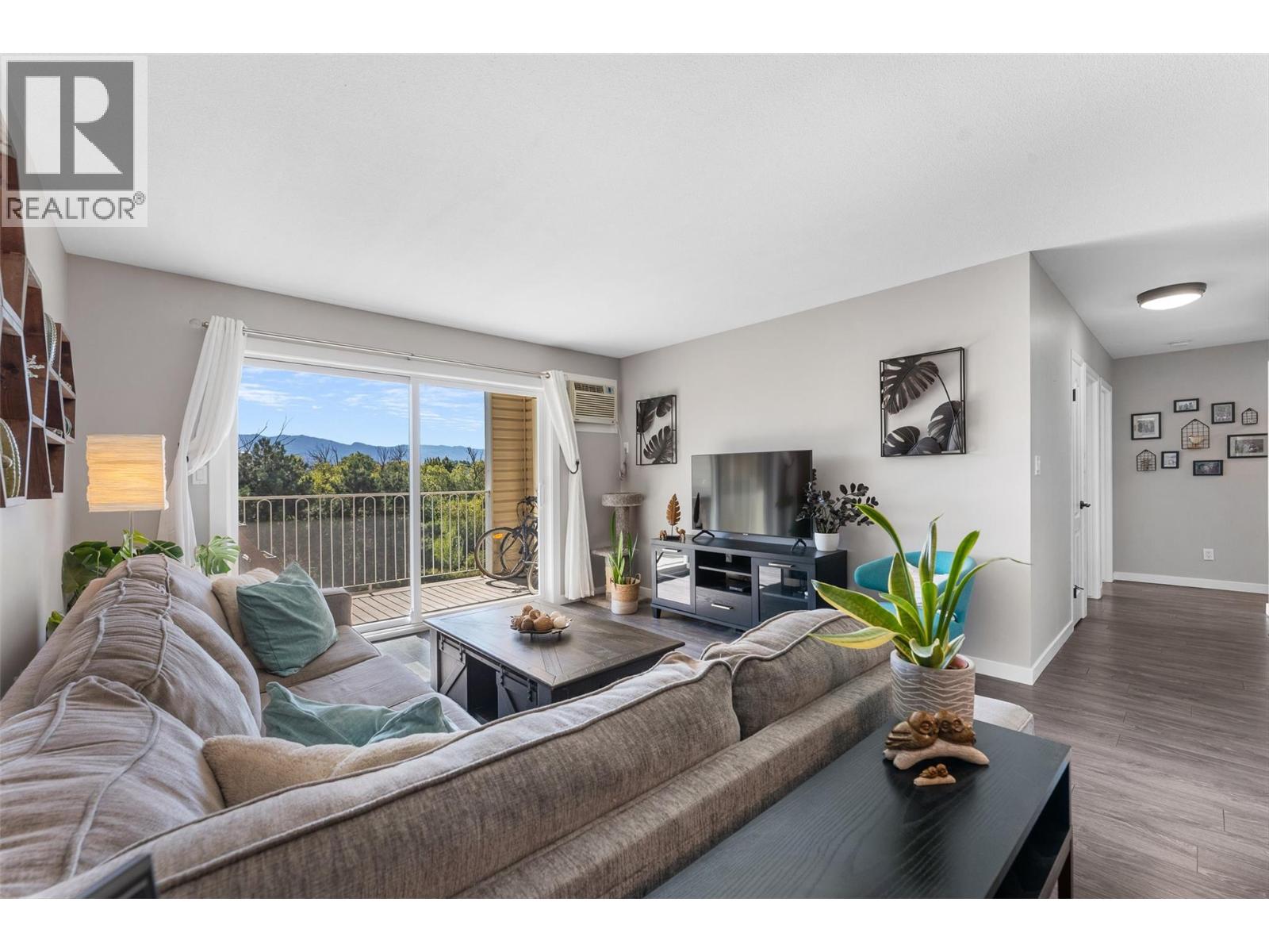 Picture for Unit #413, 3163 Richter  Street