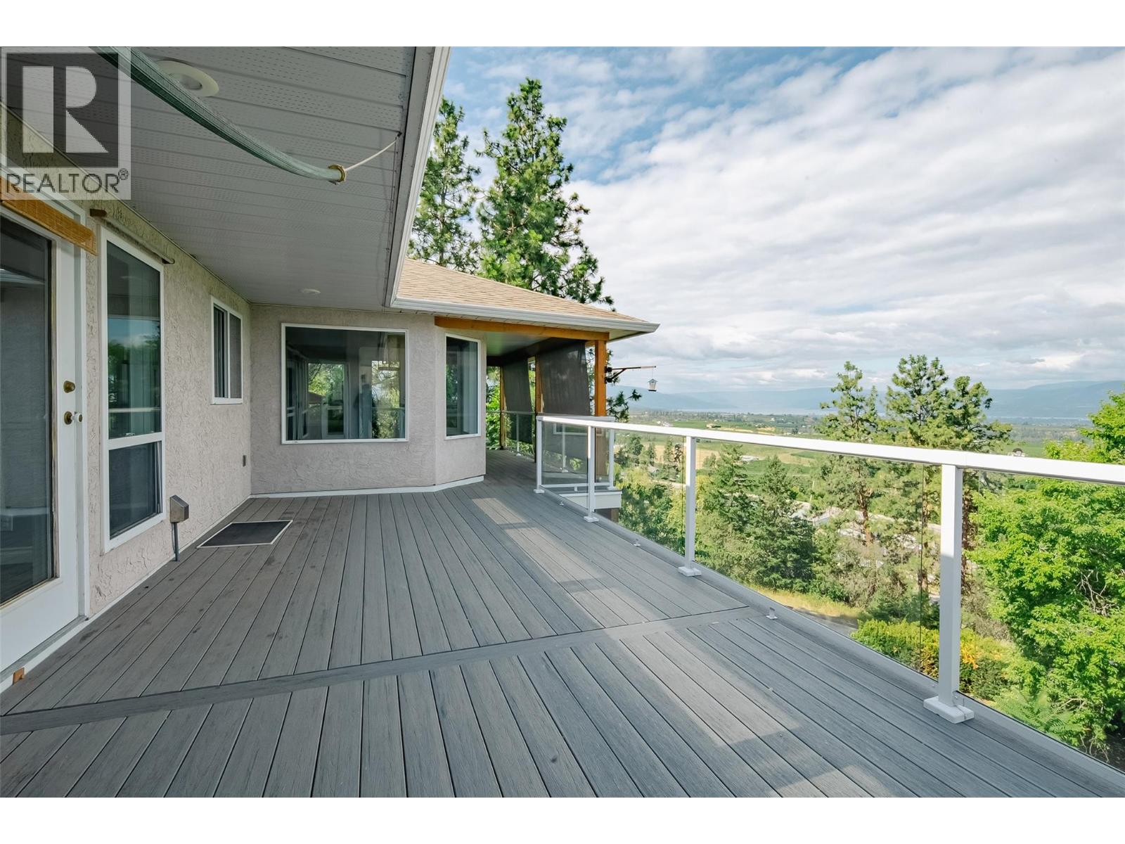 Picture for 1180 Ray  Road https://www.cirrealty.ca/reb/bc/8/10363878_22.jpg