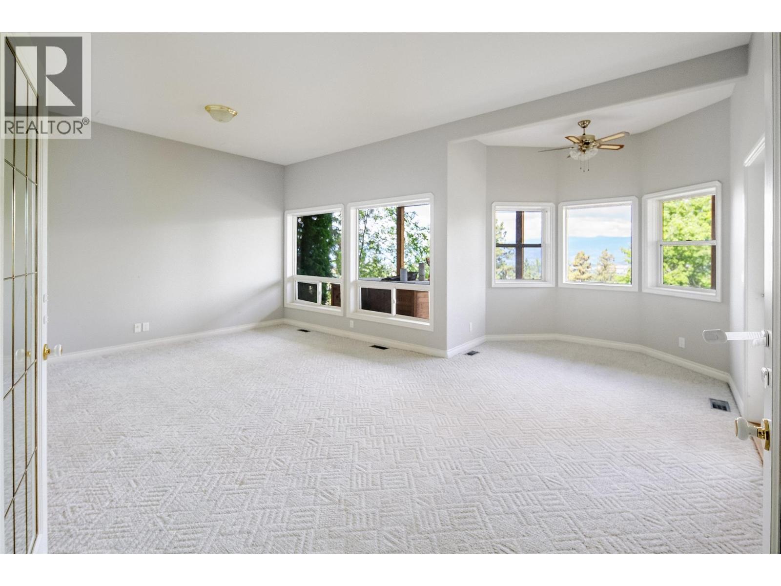 Picture for 1180 Ray  Road https://www.cirrealty.ca/reb/bc/8/10363878_27.jpg