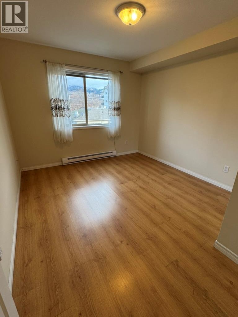 Picture for Unit #307, 265 Froelich  Road https://www.cirrealty.ca/reb/bc/8/10363968_15.jpg