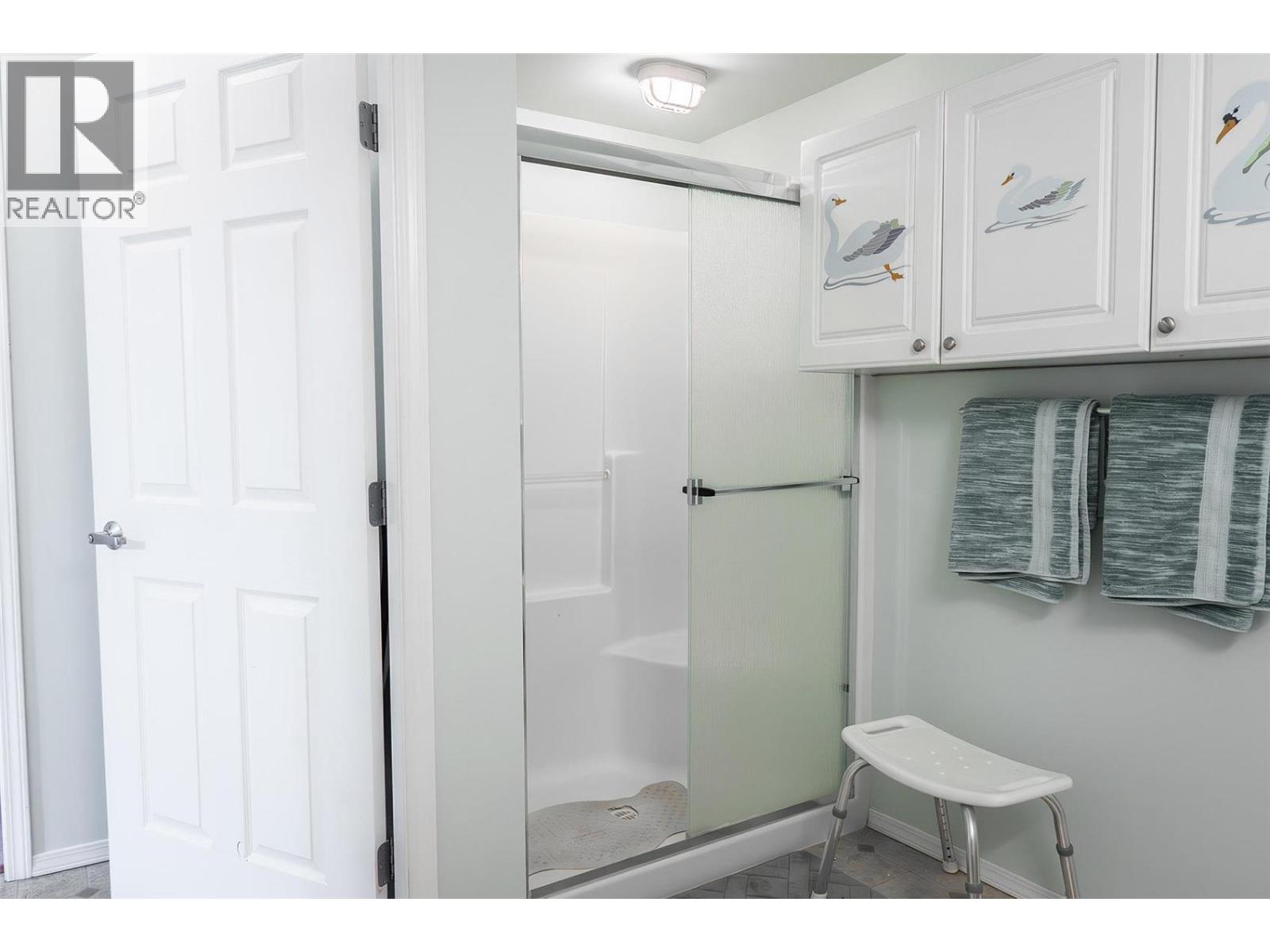 Picture for Unit #307, 265 Froelich  Road https://www.cirrealty.ca/reb/bc/8/10363968_18.jpg