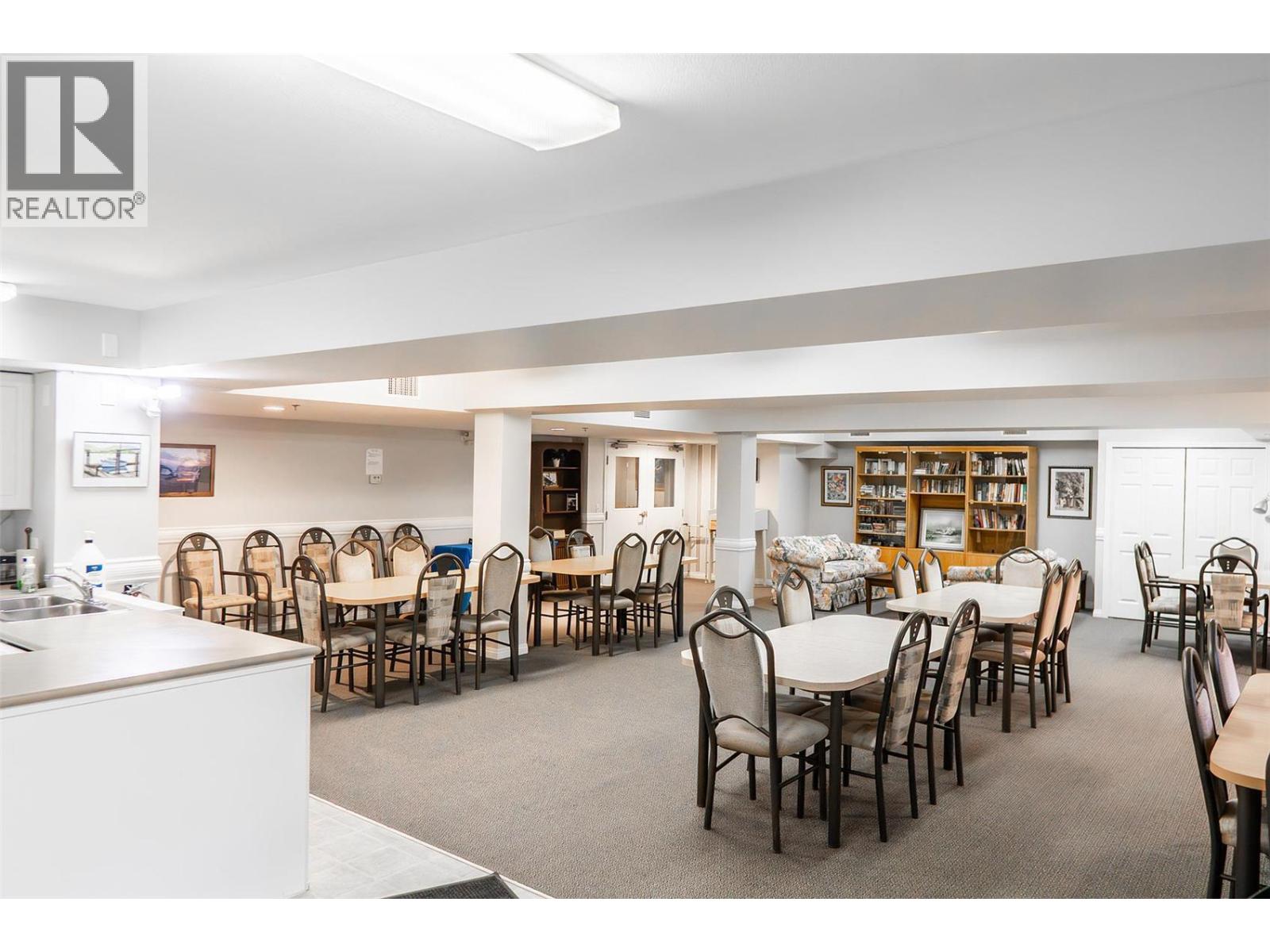 Picture for Unit #307, 265 Froelich  Road https://www.cirrealty.ca/reb/bc/8/10363968_27.jpg