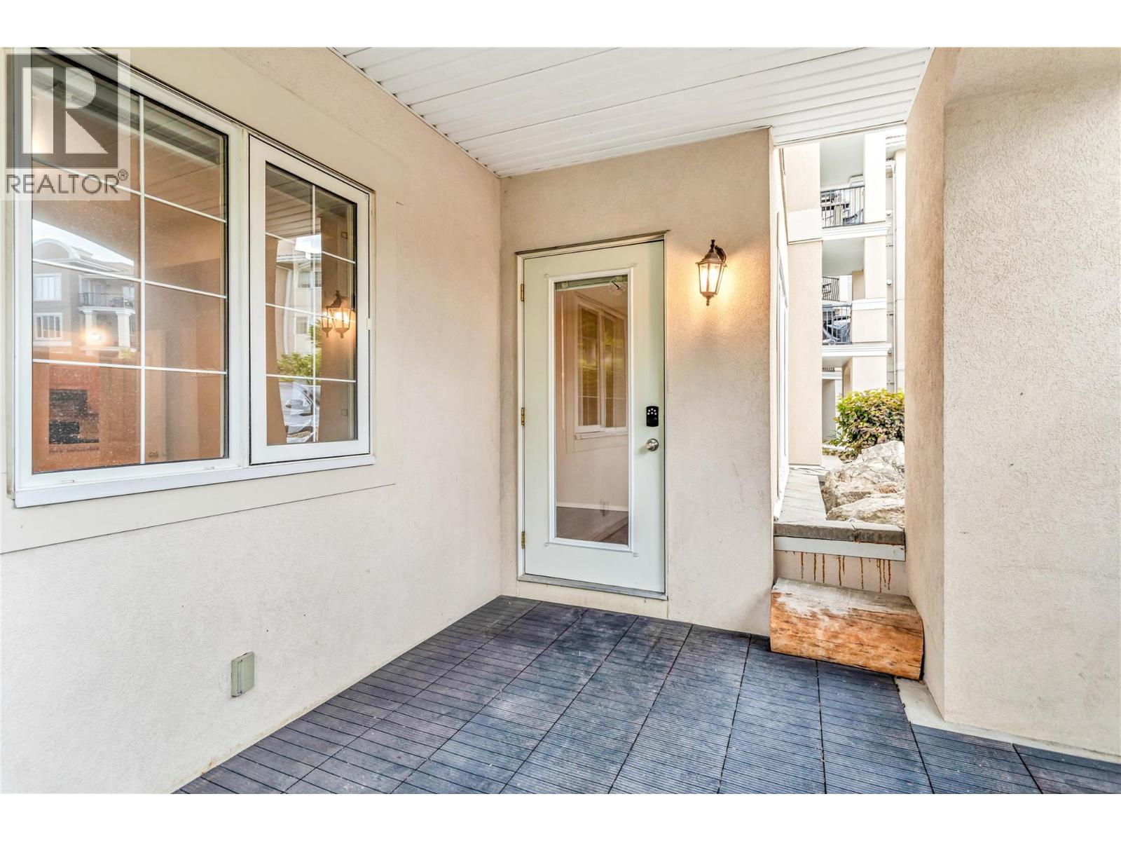 Picture for Unit #1102, 3168 Via Centrale  https://www.cirrealty.ca/reb/bc/8/10363978_32.jpg