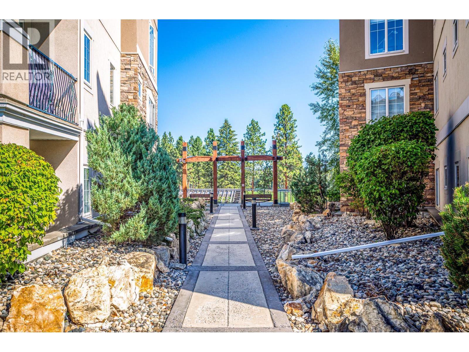 Picture for Unit #1102, 3168 Via Centrale  https://www.cirrealty.ca/reb/bc/8/10363978_36.jpg