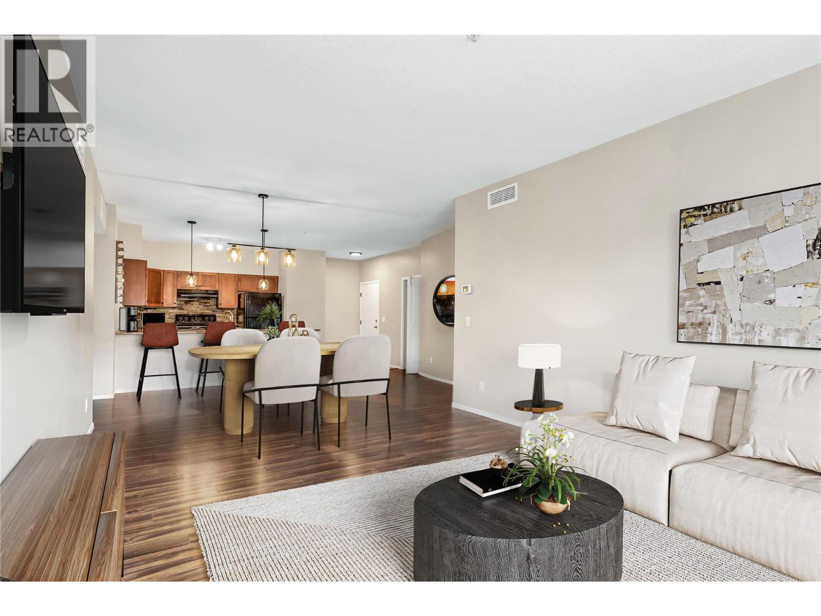 Picture for Unit #1102, 3168 Via Centrale 