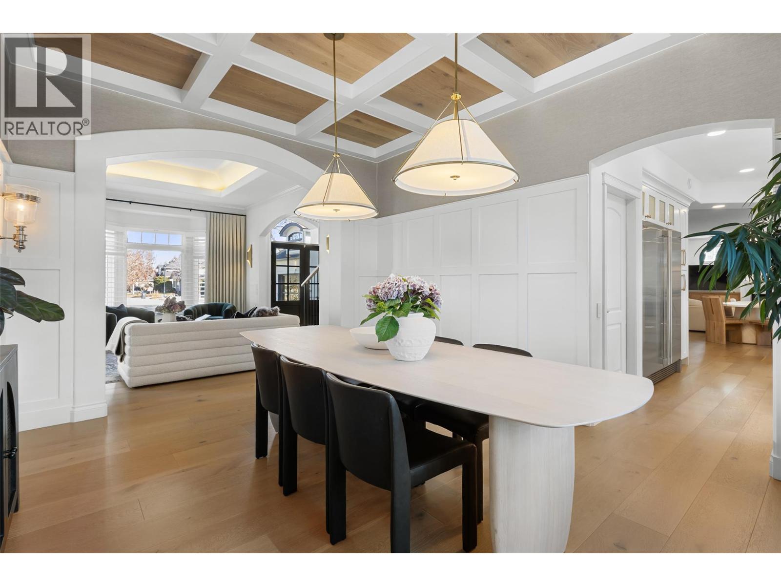 Picture for 539 Metcalfe  Avenue https://www.cirrealty.ca/reb/bc/8/10364068_12.jpg