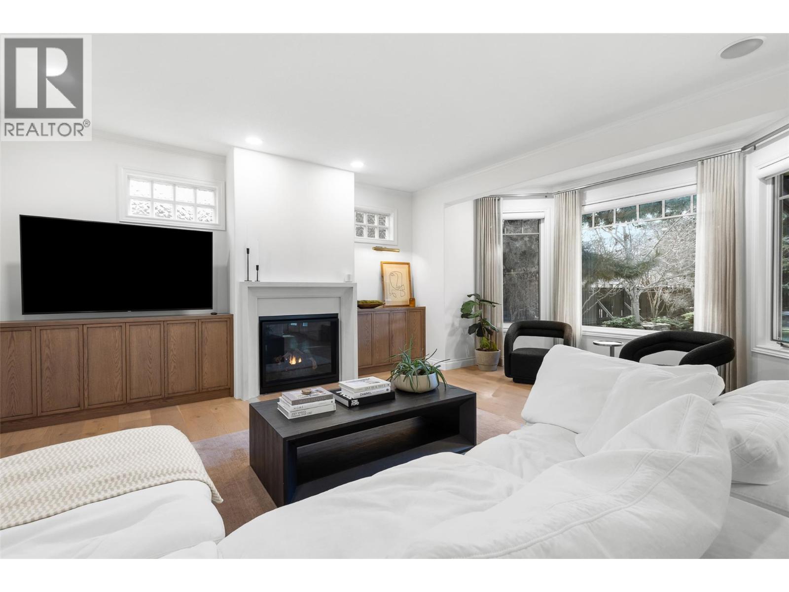 Picture for 539 Metcalfe  Avenue https://www.cirrealty.ca/reb/bc/8/10364068_18.jpg