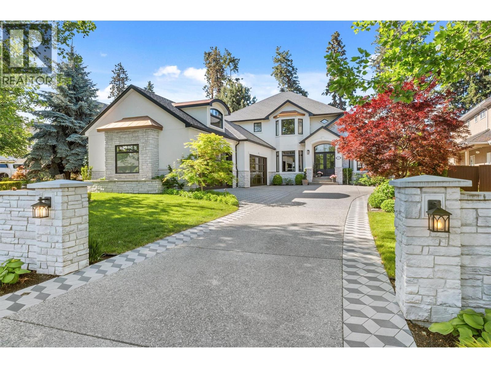 Picture for 539 Metcalfe  Avenue https://www.cirrealty.ca/reb/bc/8/10364068_2.jpg
