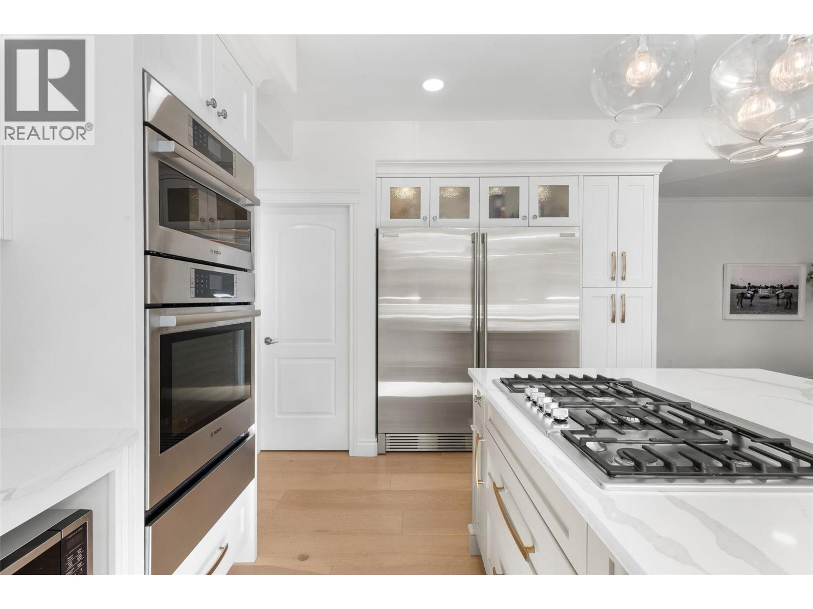 Picture for 539 Metcalfe  Avenue https://www.cirrealty.ca/reb/bc/8/10364068_29.jpg