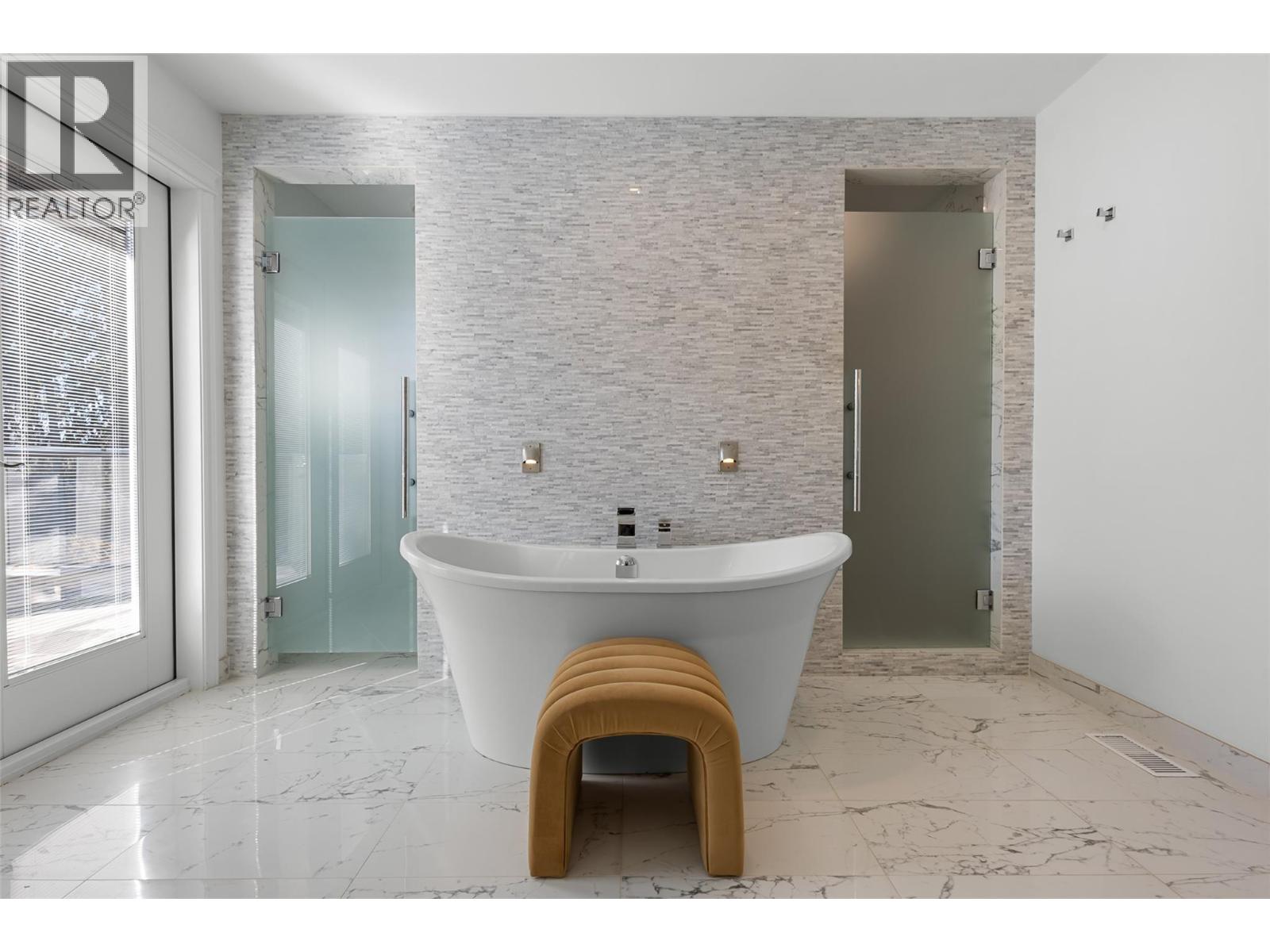 Picture for 539 Metcalfe  Avenue https://www.cirrealty.ca/reb/bc/8/10364068_37.jpg