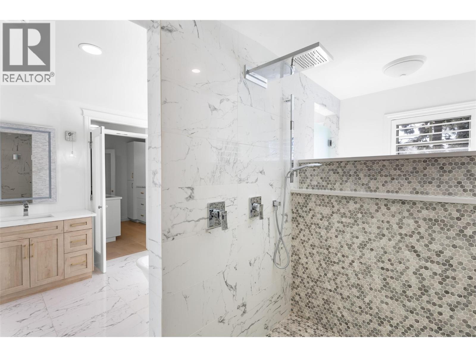 Picture for 539 Metcalfe  Avenue https://www.cirrealty.ca/reb/bc/8/10364068_39.jpg